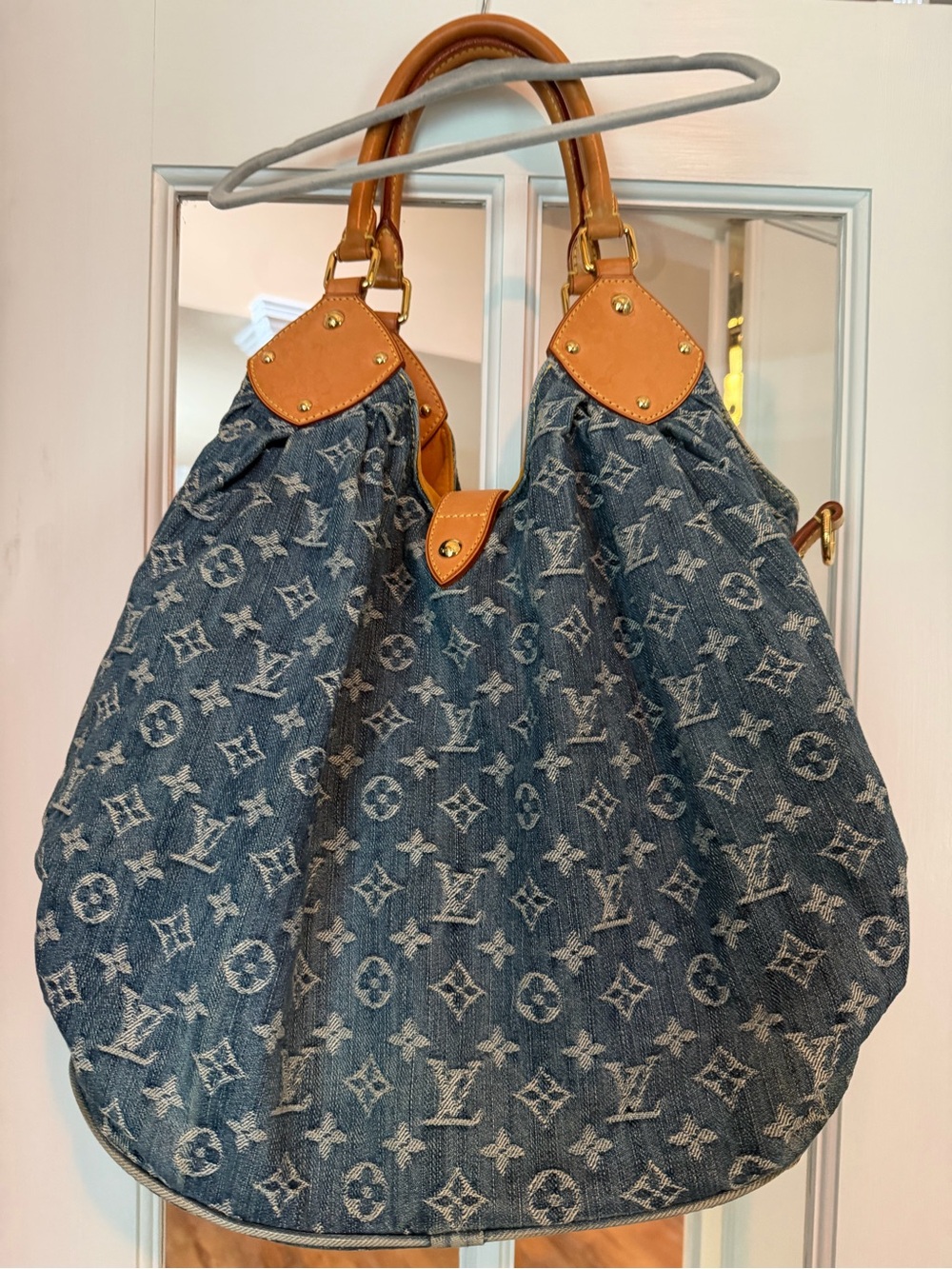 Louis Vuitton Blue Monogram Denim Shoulder XL Hobo with Tan Trim - Picture 2 of 8